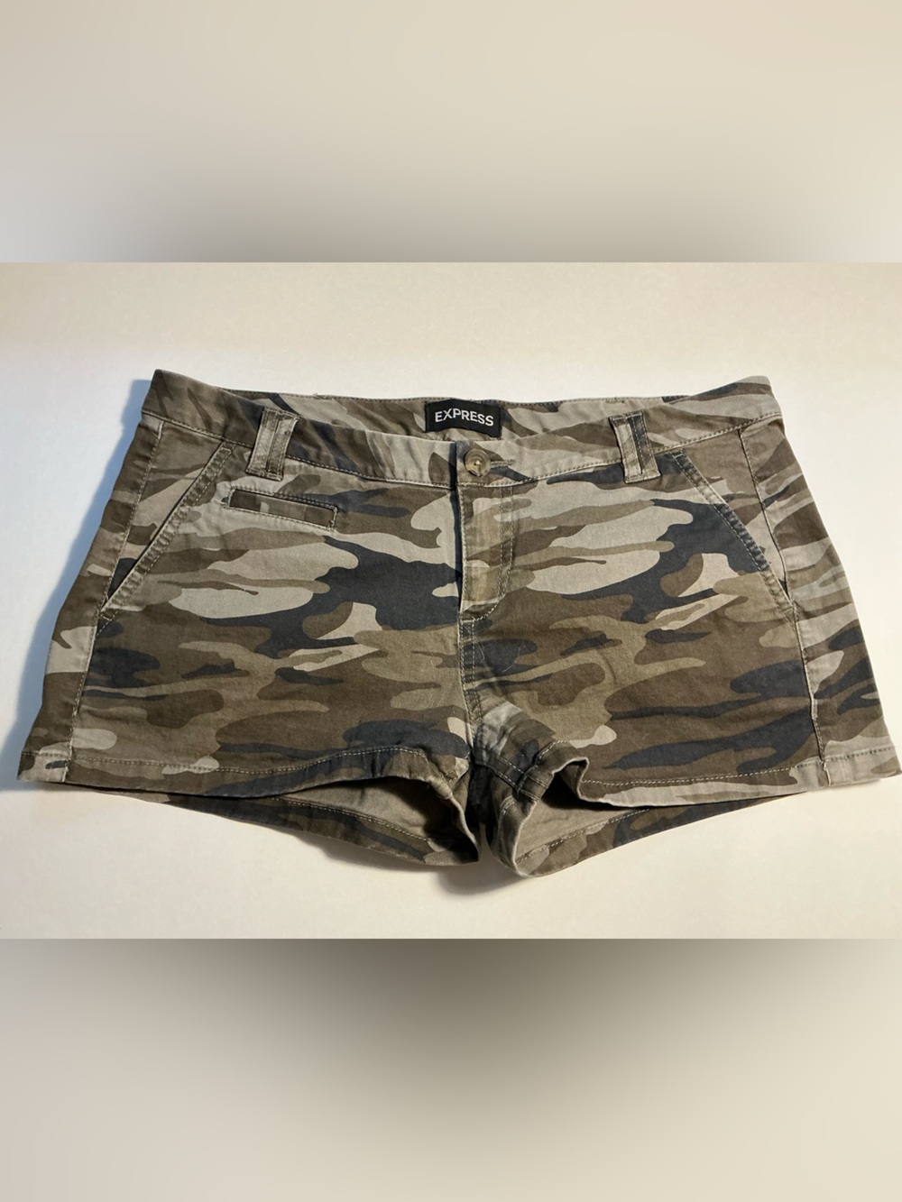 Women’s Express Camo Cargo Shorts - Olive & Tan Army Print